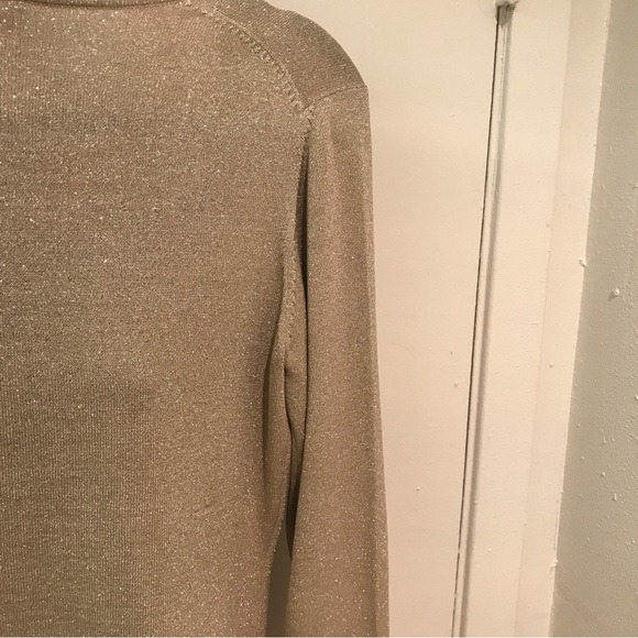 ANN TAYLOR GOLD SPARKLY LONG SLEEVE/ PULLOVER TSHIRT / SWEATER/ TOP - Picture 6 of 9